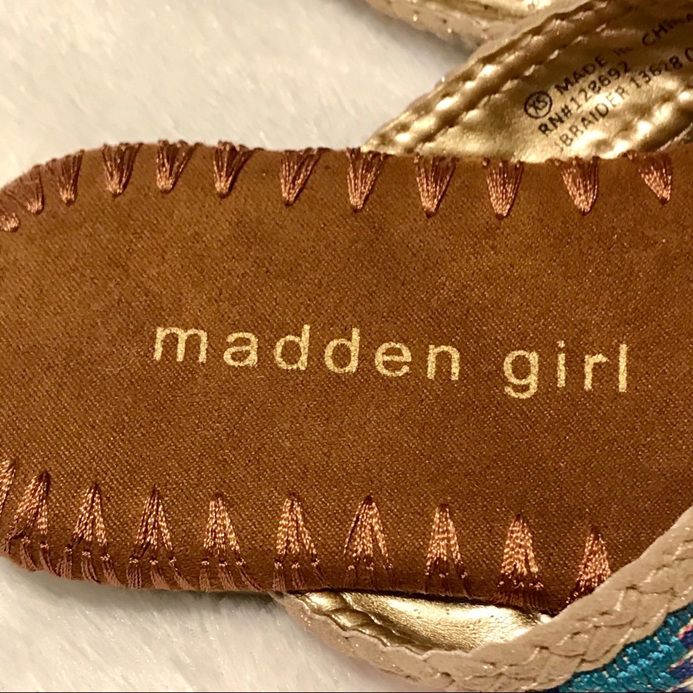 Madden girl flip-flops with embellishment - Picture 4 of 6